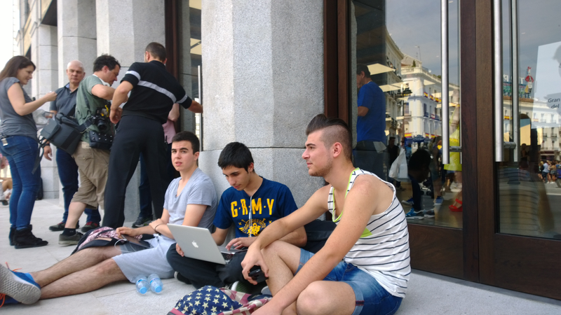 Illustration for article titled Así es el nuevo Apple Store de la Puerta del Sol de Madrid